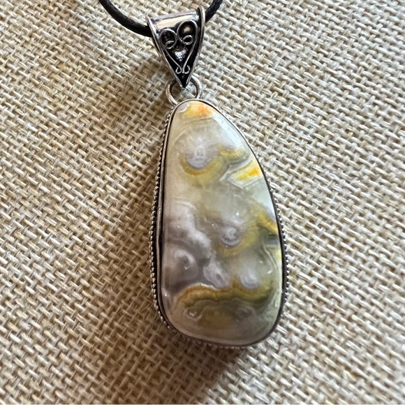 Bumblebee Jasper Stone Silver Overlay Vintage Style Pendant Necklace w Cord - Picture 4 of 6